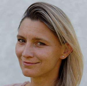 Leonore Brichet Sadoul Suresnes, Professionnel indépendant